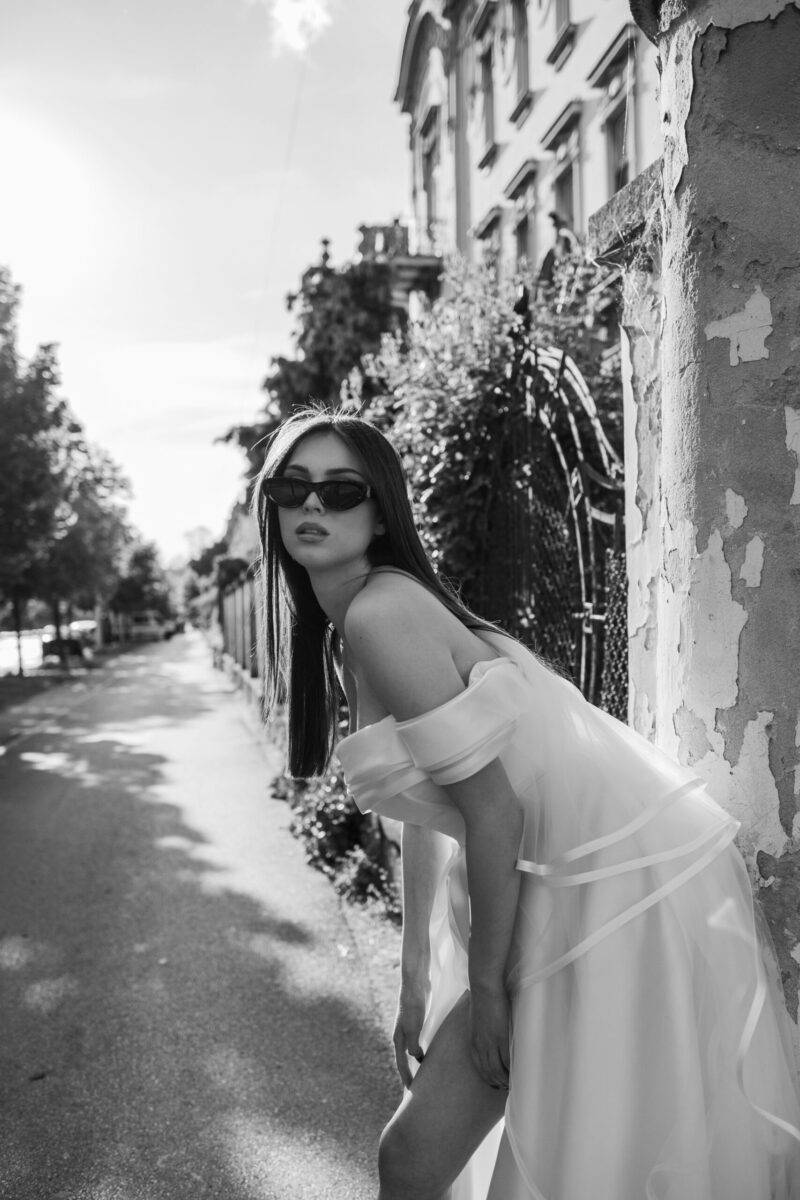 CITY BRIDAL GIRL 53