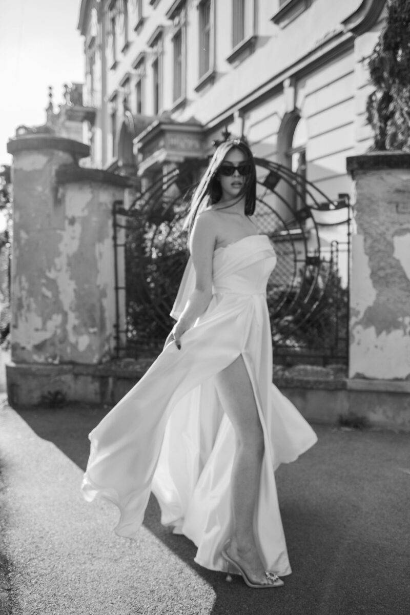CITY BRIDAL GIRL 54